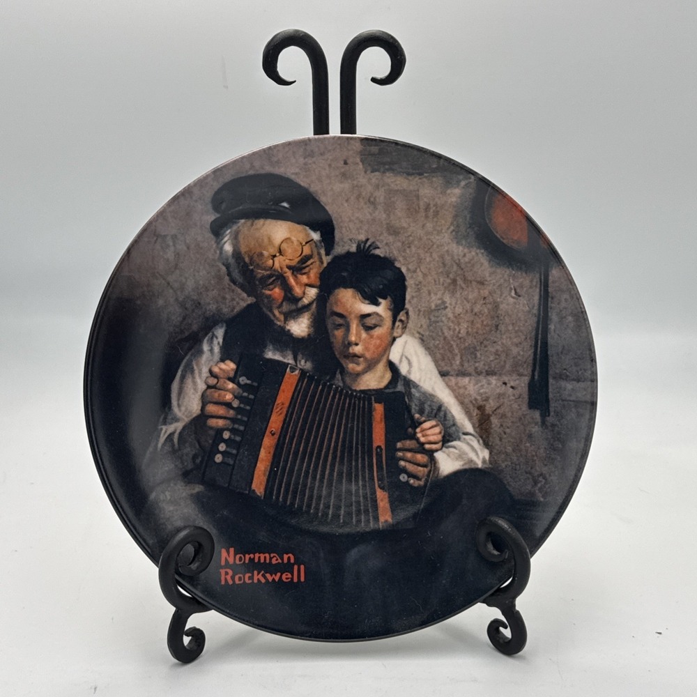 Knowles Norman Rockwell Collector Plate "The Music Maker" Limited Edition